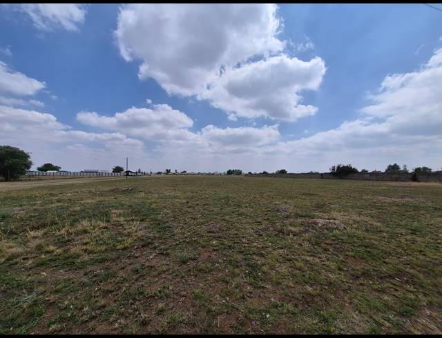5,427M² VACANT LAND FOR SALE IN RIVERSDALE